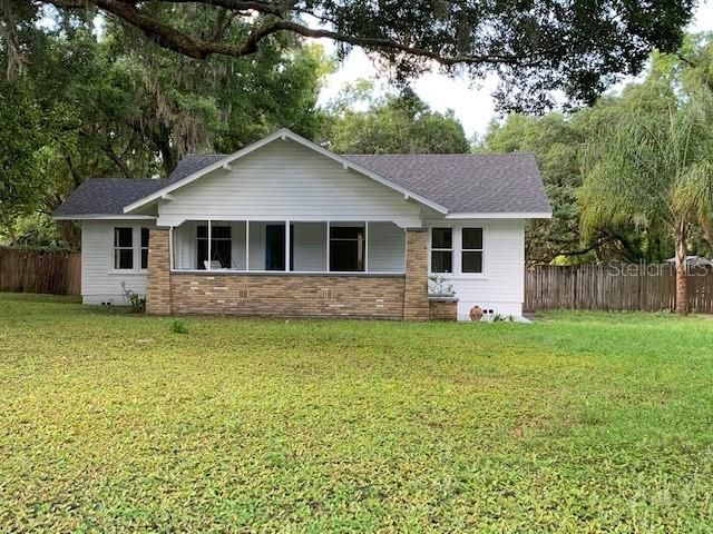 Recently Sold: $349,900 (4 beds, 2 baths, 1976 Square Feet)