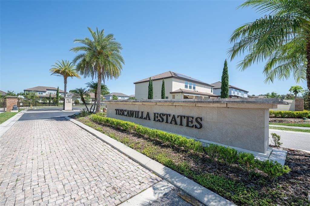Recently Sold: $700,000 (4 beds, 3 baths, 2776 Square Feet)