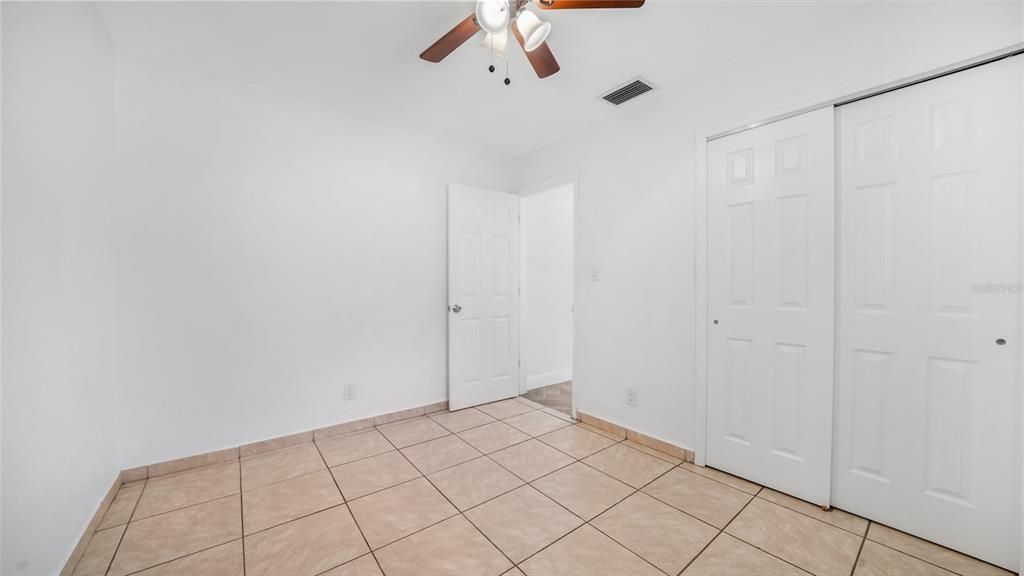 Recently Sold: $230,000 (3 beds, 2 baths, 1336 Square Feet)