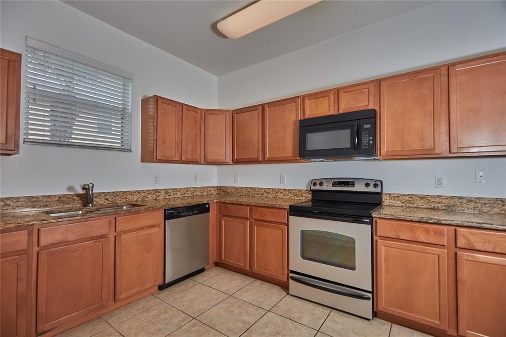 Recently Sold: $265,000 (3 beds, 2 baths, 1621 Square Feet)