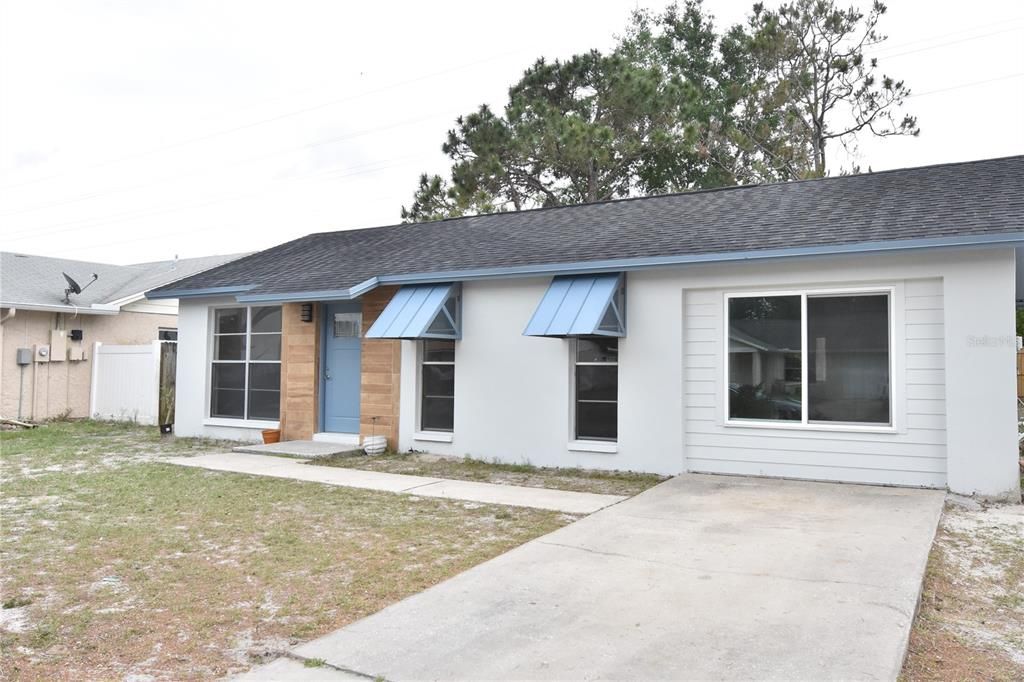 Recently Sold: $209,900 (2 beds, 2 baths, 966 Square Feet)