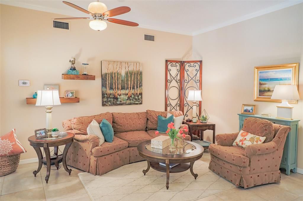 Recently Sold: $475,000 (4 beds, 3 baths, 2906 Square Feet)
