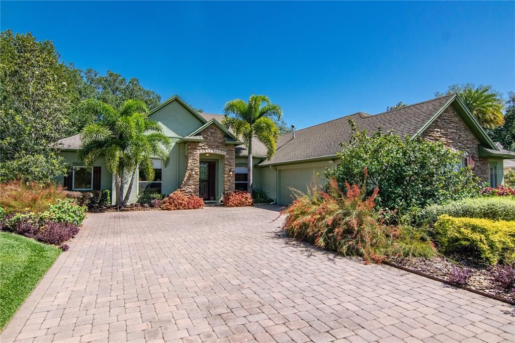 Recently Sold: $700,000 (4 beds, 4 baths, 3952 Square Feet)