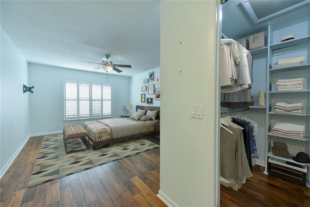 Oversized master bedroom and walk in closet. Virtually staged.
