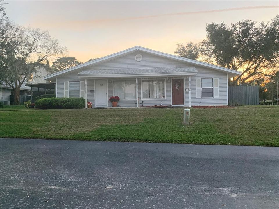 Recently Sold: $135,000 (2 beds, 1 baths, 912 Square Feet)