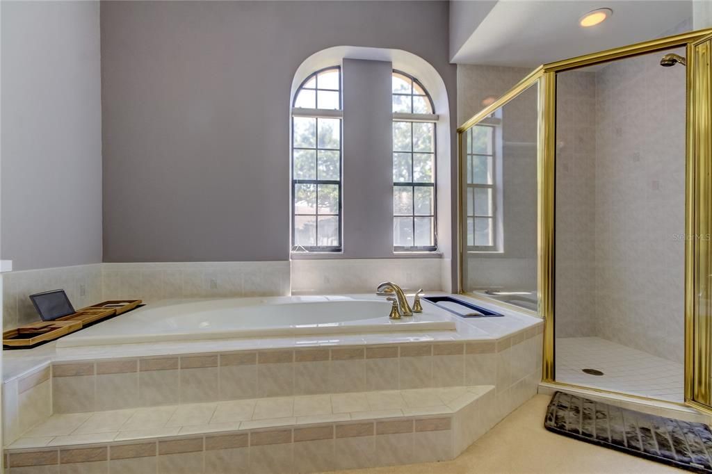 Недавно продано: $675,000 (4 спален, 3 ванн, 2794 Квадратных фут)