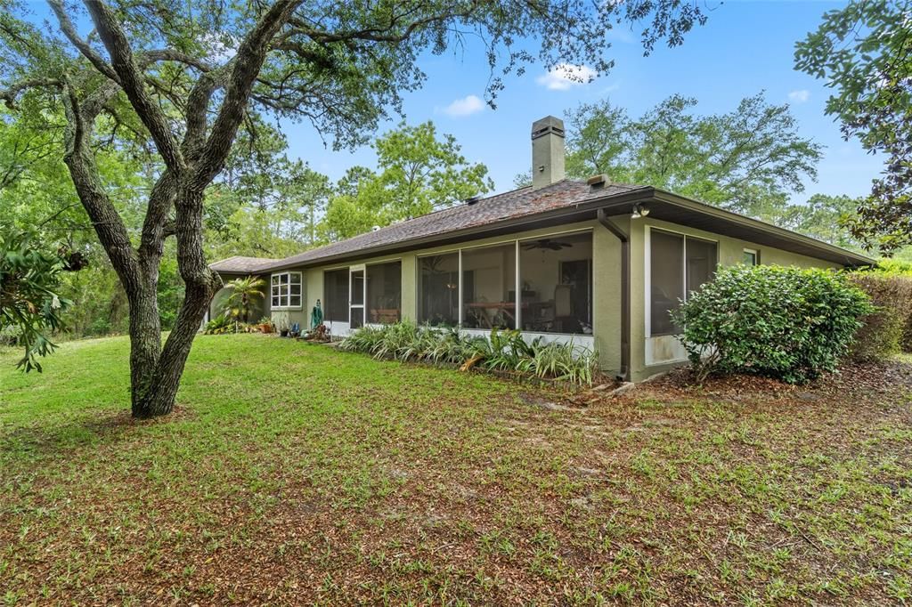 Recently Sold: $265,000 (3 beds, 2 baths, 2000 Square Feet)