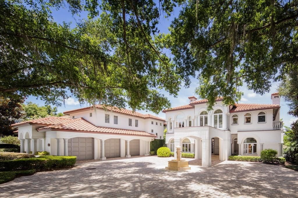 Recently Sold: $3,700,000 (6 beds, 5 baths, 5859 Square Feet)