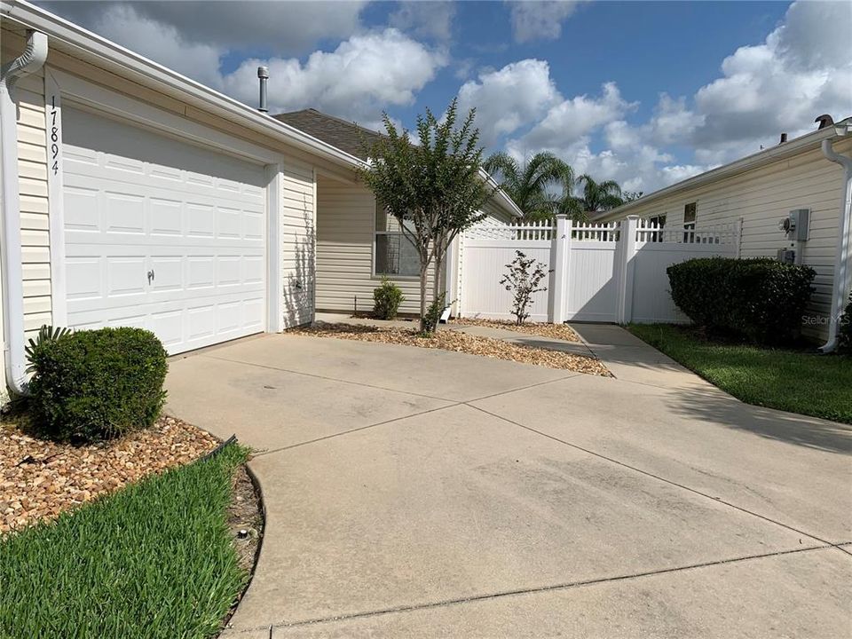 Recently Sold: $237,000 (2 beds, 2 baths, 1194 Square Feet)