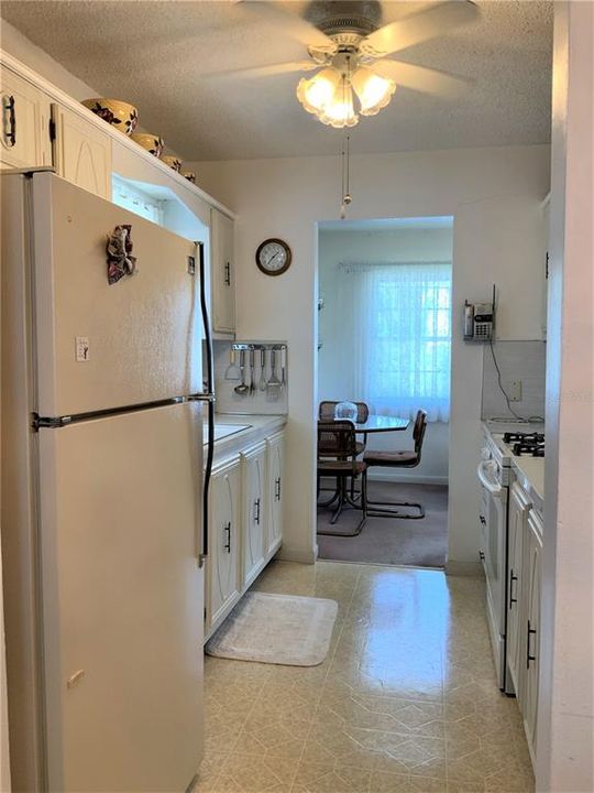 Recently Sold: $89,900 (2 beds, 2 baths, 1110 Square Feet)