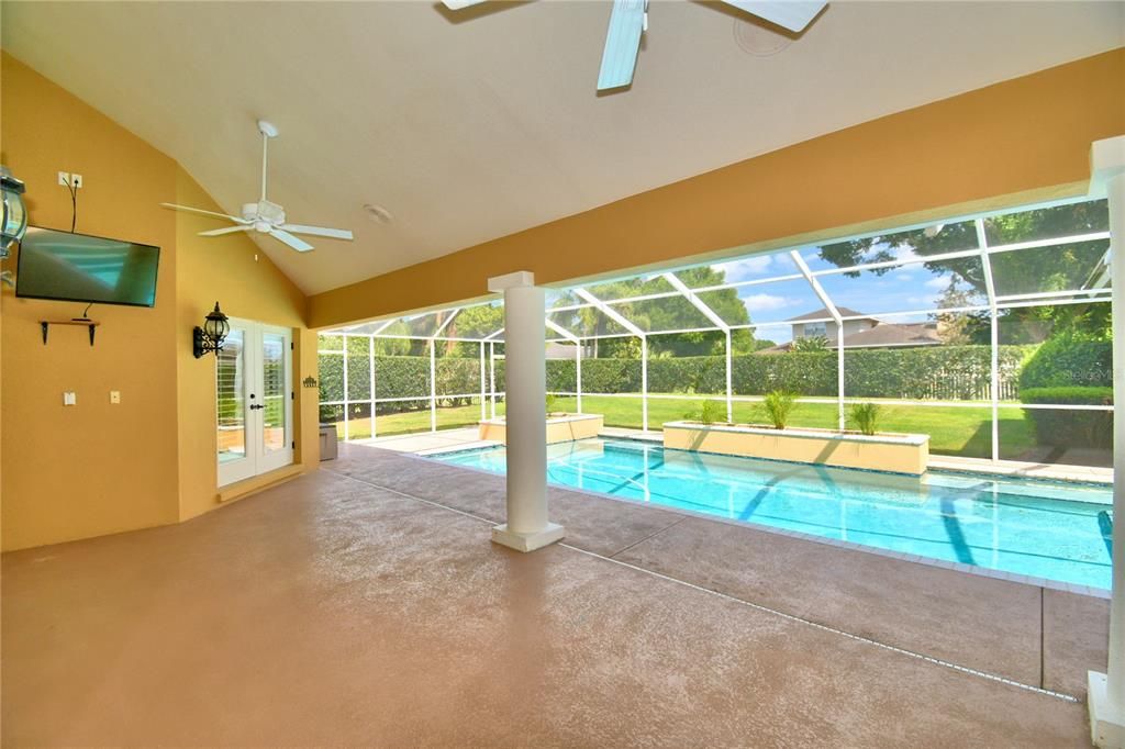 Gorgeous Lanai overlooking pool and fenced back yard