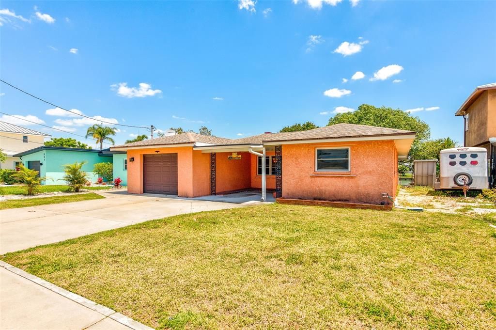 Recently Sold: $650,000 (2 beds, 2 baths, 1145 Square Feet)
