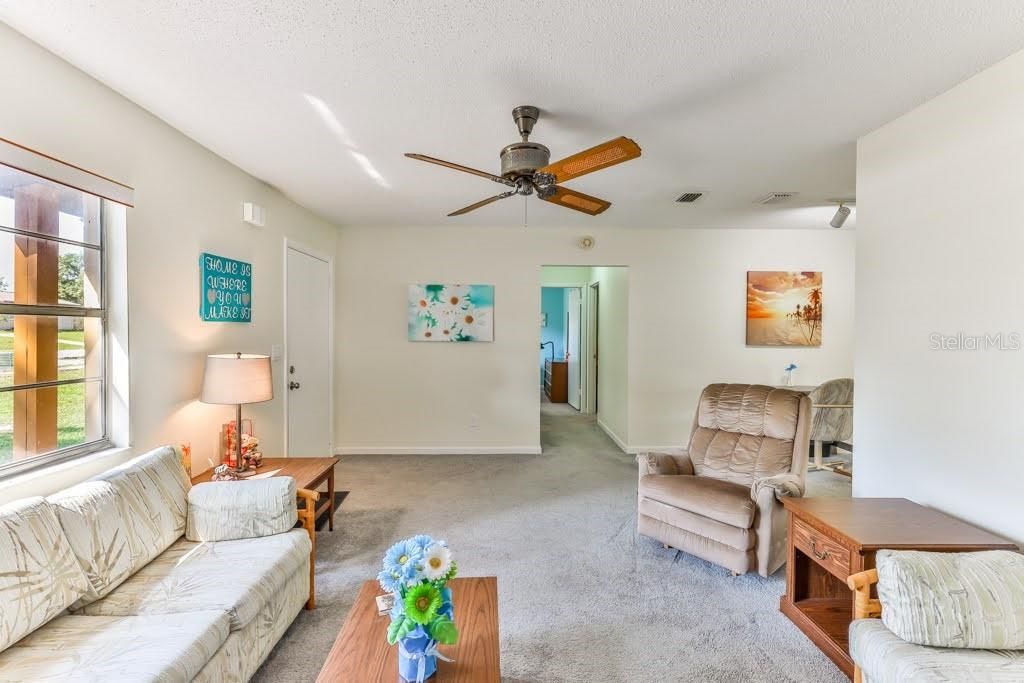 Recently Sold: $149,500 (2 beds, 1 baths, 880 Square Feet)