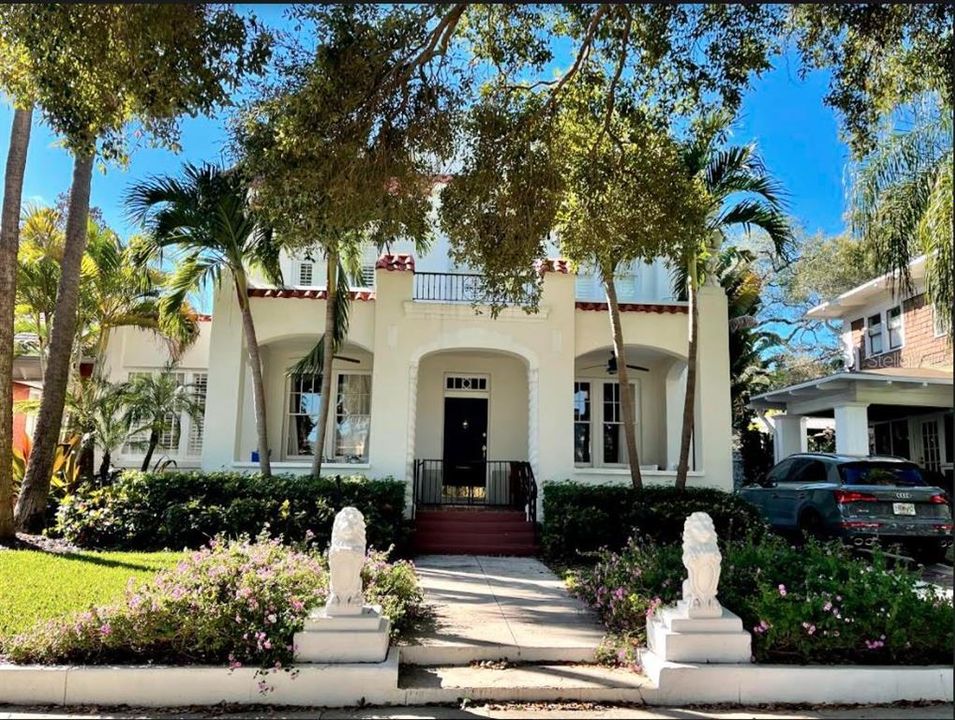 Recently Sold: $1,691,000 (5 beds, 4 baths, 4229 Square Feet)