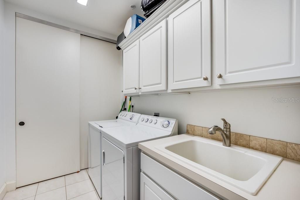 Recently Sold: $449,000 (2 beds, 2 baths, 1688 Square Feet)