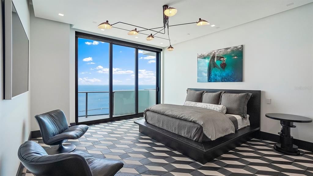 Recently Sold: $5,700,000 (3 beds, 3 baths, 3495 Square Feet)