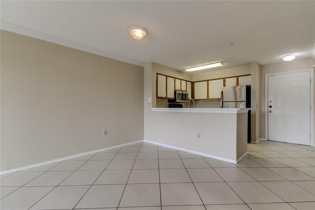 Recently Sold: $182,000 (2 beds, 2 baths, 976 Square Feet)