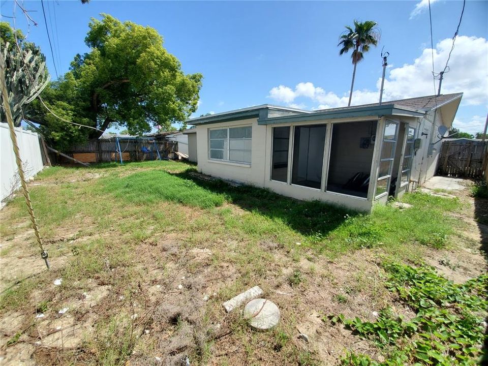 Recently Sold: $89,900 (3 beds, 1 baths, 1340 Square Feet)