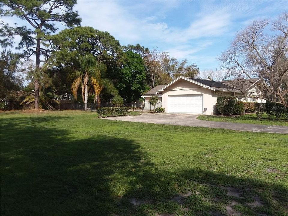 Recently Sold: $459,000 (4 beds, 2 baths, 1876 Square Feet)
