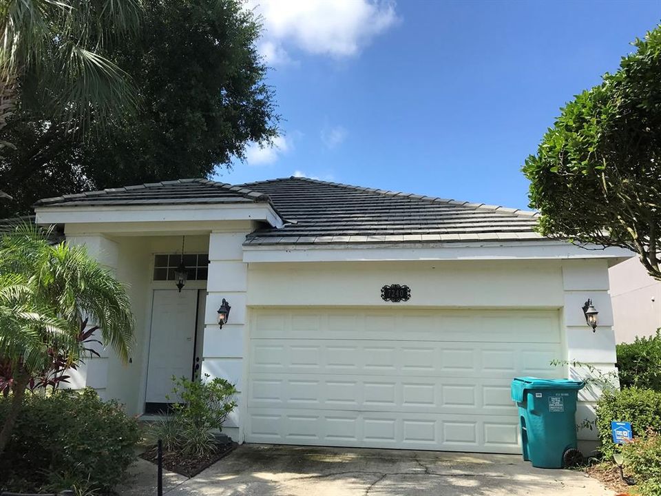 Recently Sold: $419,000 (3 beds, 2 baths, 1972 Square Feet)