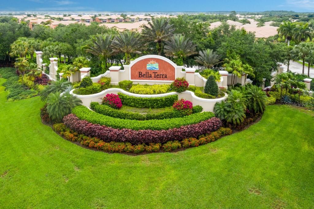 Recently Sold: $540,000 (5 beds, 3 baths, 2992 Square Feet)