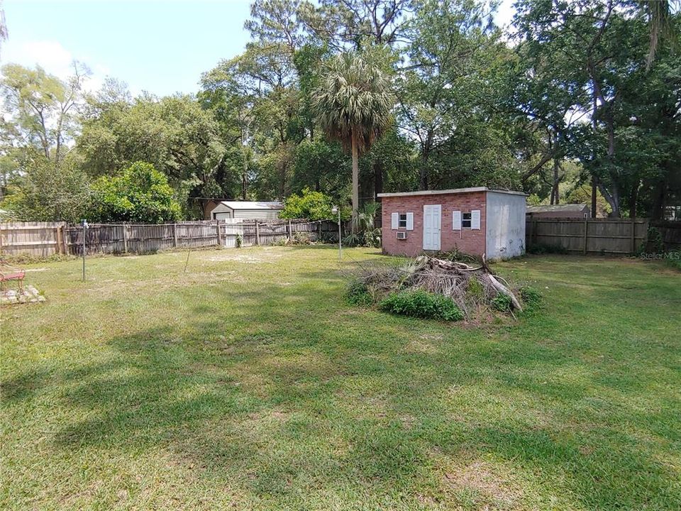 Recently Sold: $90,000 (3 beds, 1 baths, 924 Square Feet)