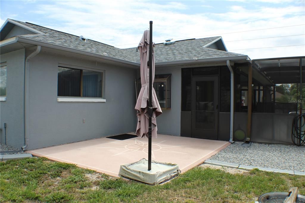 Recently Sold: $299,900 (3 beds, 2 baths, 1806 Square Feet)