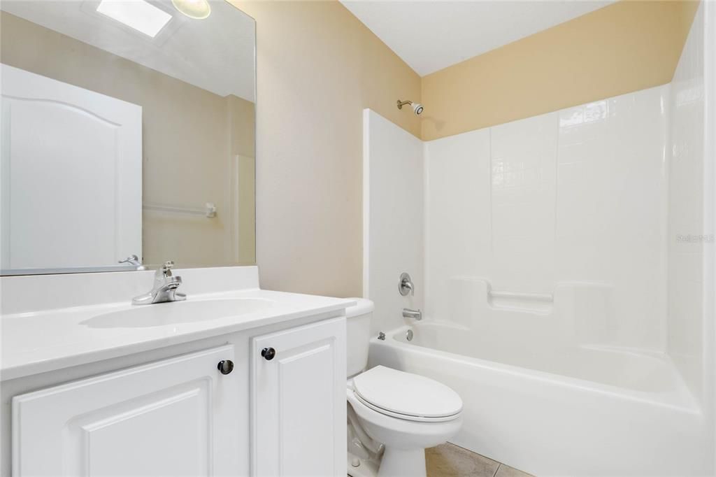 Recently Sold: $215,000 (3 beds, 2 baths, 1442 Square Feet)