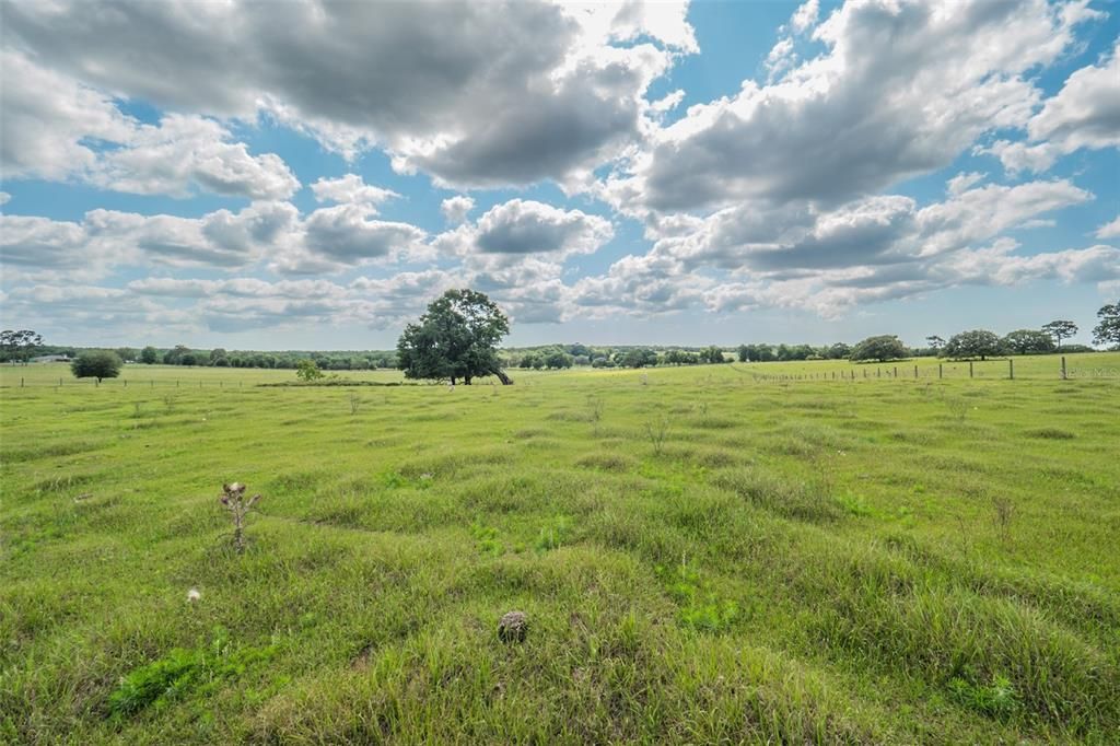 Vendido Recientemente: $300,000 (20.00 acres)