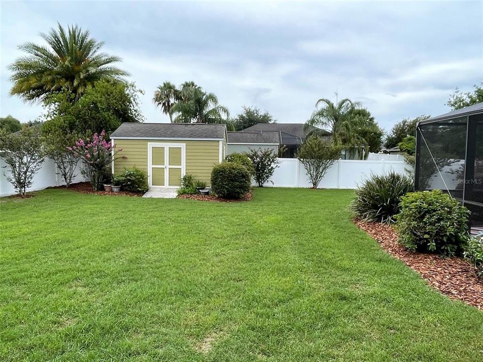 Recently Sold: $369,000 (3 beds, 2 baths, 2214 Square Feet)