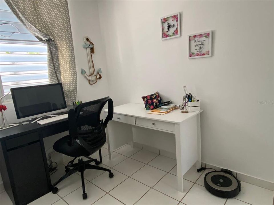 Vendido Recientemente: $165,000 (3 camas, 2 baños, 1039 Pies cuadrados)