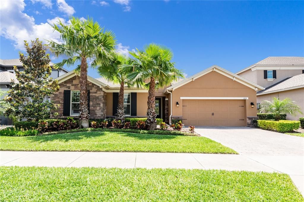 Beautiful understated LUXURY tucked away in Winter Park in the small GATED community of Eden Point!