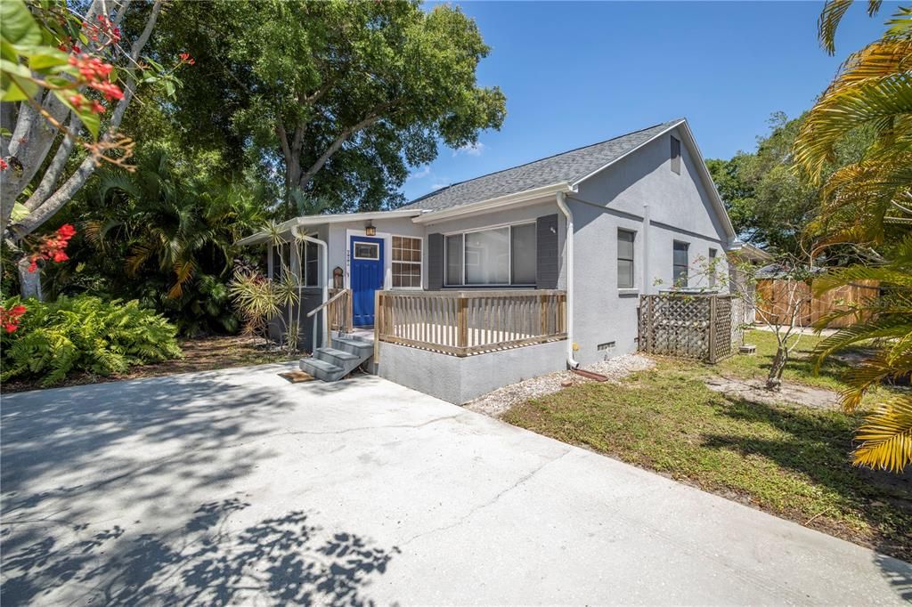 Recently Sold: $316,000 (3 beds, 2 baths, 1020 Square Feet)