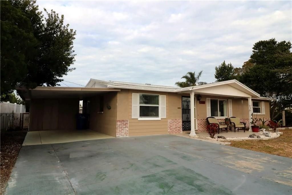 Recently Sold: $169,900 (3 beds, 2 baths, 1104 Square Feet)