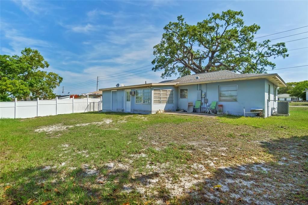 Recently Sold: $134,500 (2 beds, 1 baths, 1056 Square Feet)