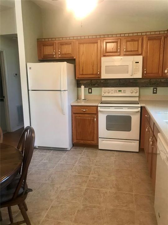 Recently Sold: $184,900 (2 beds, 2 baths, 1320 Square Feet)