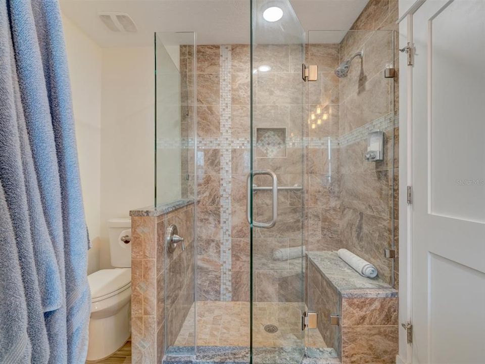 最近售出: $439,000 (3 贝兹, 2 浴室, 1425 平方英尺)