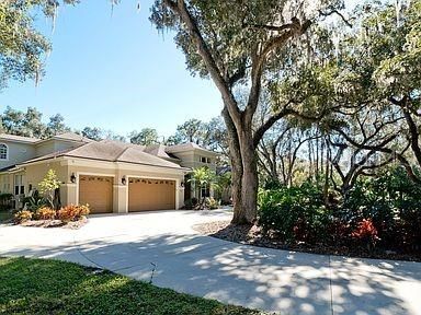 Recently Sold: $1,100,000 (3 beds, 3 baths, 4898 Square Feet)