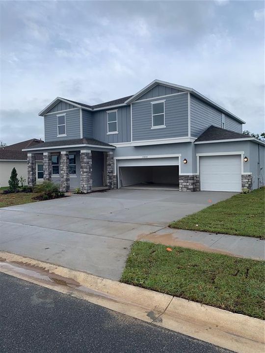 Recently Sold: $384,166 (4 beds, 2 baths, 3100 Square Feet)