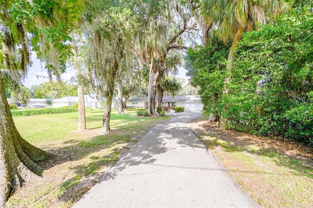 Recently Sold: $495,000 (3 beds, 2 baths, 3044 Square Feet)