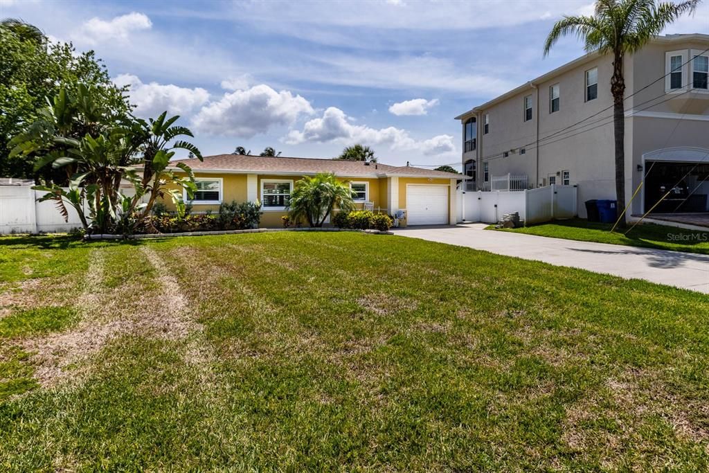 Recently Sold: $849,000 (3 beds, 2 baths, 1400 Square Feet)