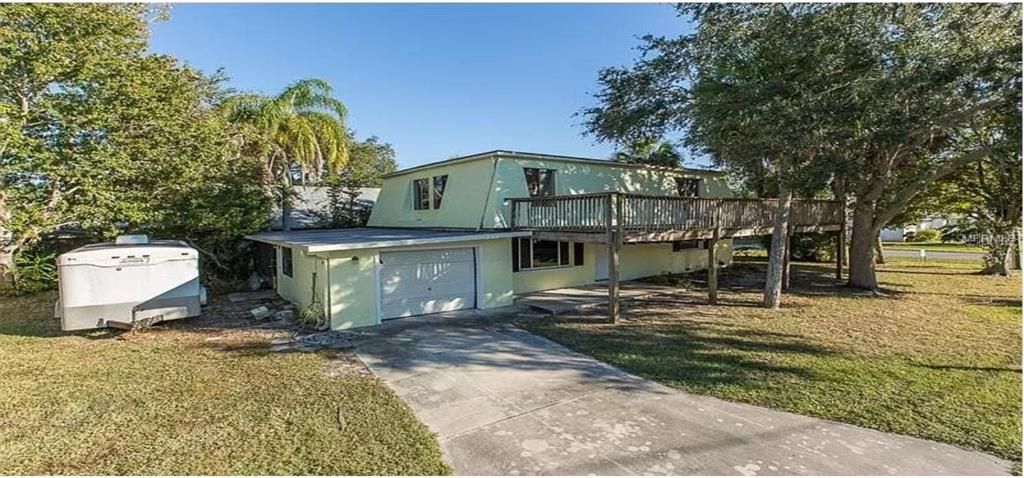 Recently Sold: $352,800 (4 beds, 2 baths, 1924 Square Feet)