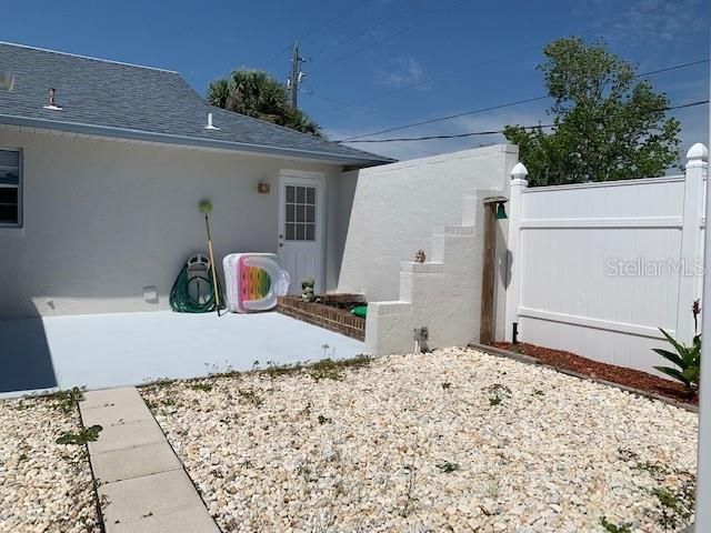 Recently Sold: $528,000 (3 beds, 2 baths, 1988 Square Feet)