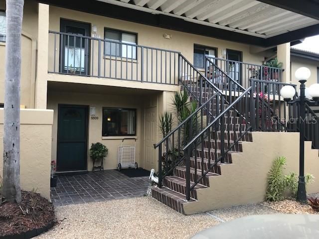 Recently Sold: $235,000 (2 beds, 2 baths, 1232 Square Feet)