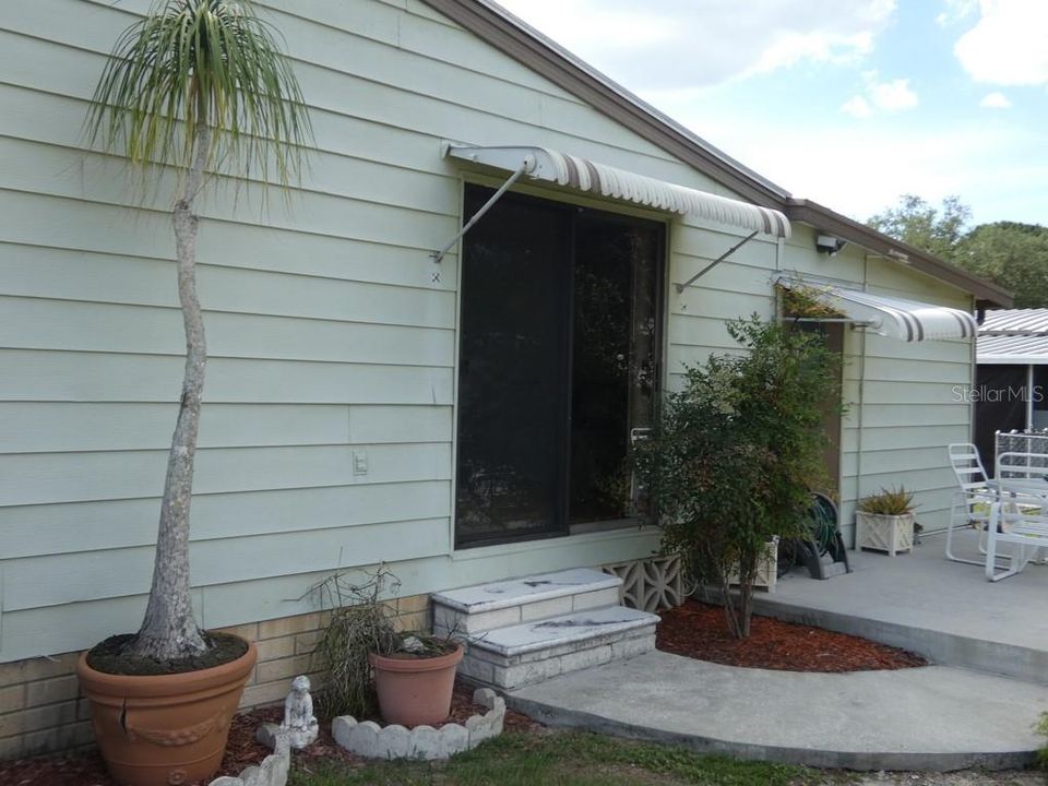 Recently Sold: $159,500 (3 beds, 2 baths, 1540 Square Feet)