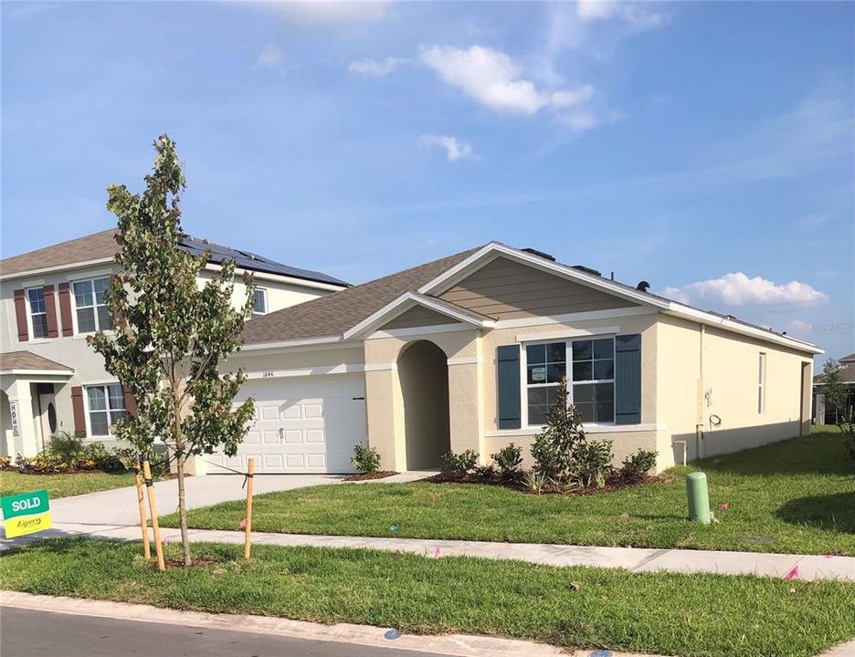 Recently Sold: $306,990 (3 beds, 2 baths, 1672 Square Feet)