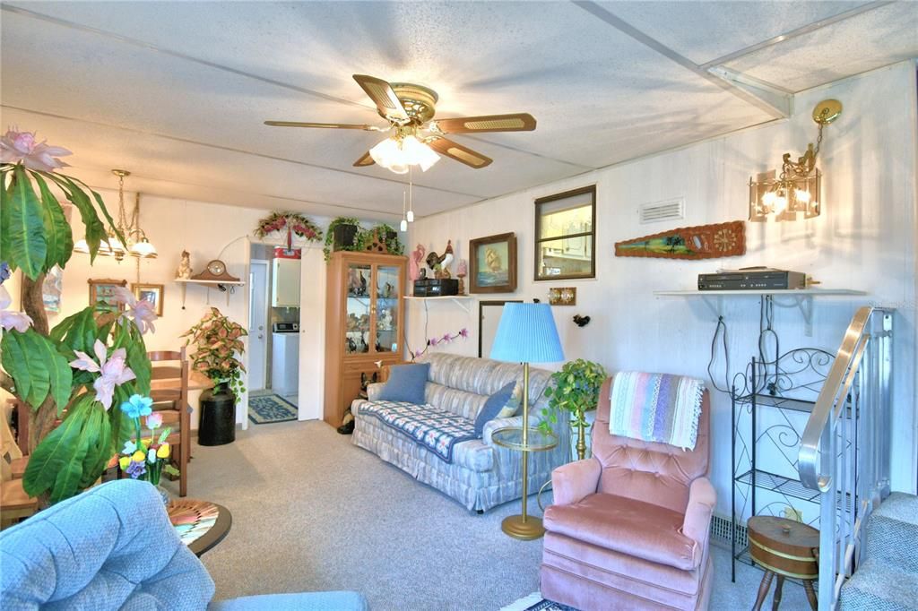Recently Sold: $89,900 (1 beds, 1 baths, 408 Square Feet)