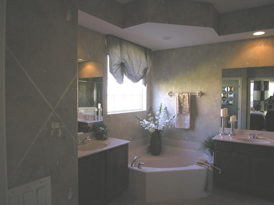 Недавно арендовано: $2,595 (4 спален, 3 ванн, 2450 Квадратных фут)