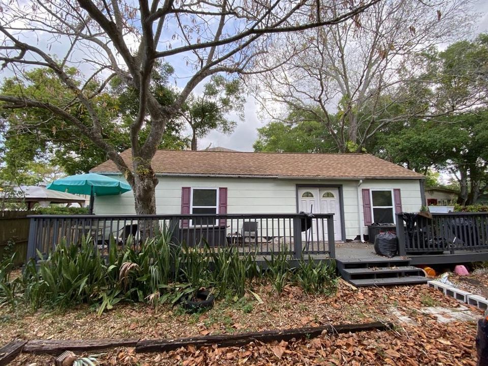 Recently Sold: $145,000 (3 beds, 2 baths, 1096 Square Feet)