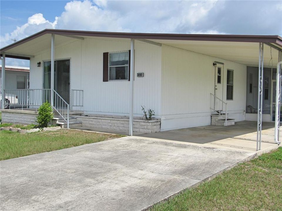 Recently Sold: $105,000 (2 beds, 2 baths, 1104 Square Feet)